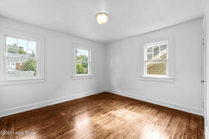 Property Photo:  2511 Talbott Ave  KY 40205 