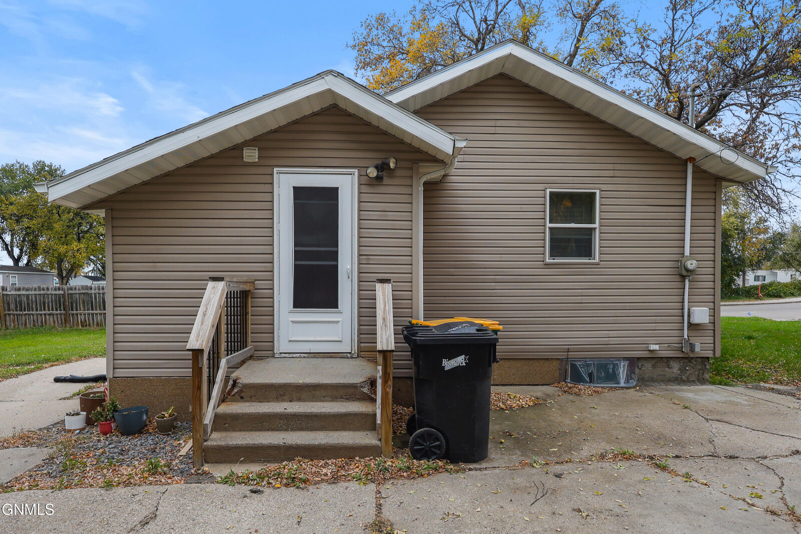 Property Photo: 503 9th Street S ND 58504