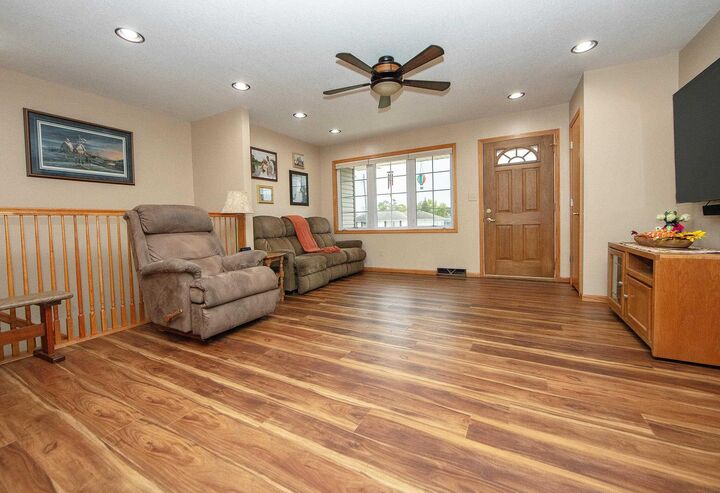 Property Photo: 6611 Lafayette Road IA 50667