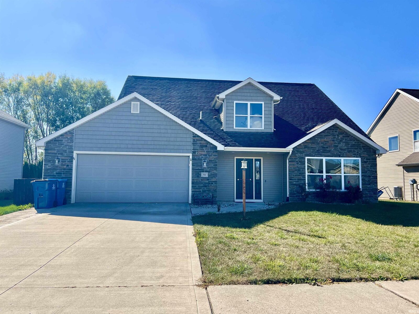 Property Photo: 8611 Springberry Drive IN 46818-8437