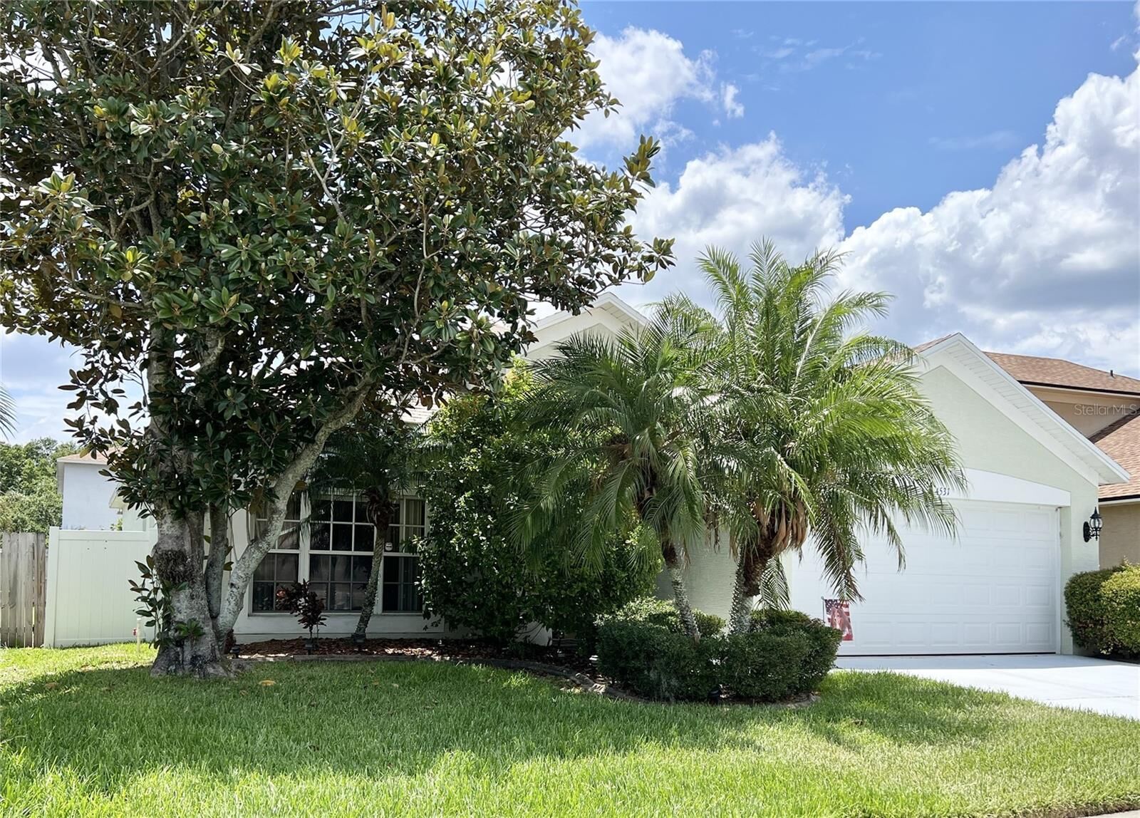 Property Photo: 4531 Gateway Blvd FL 33544
