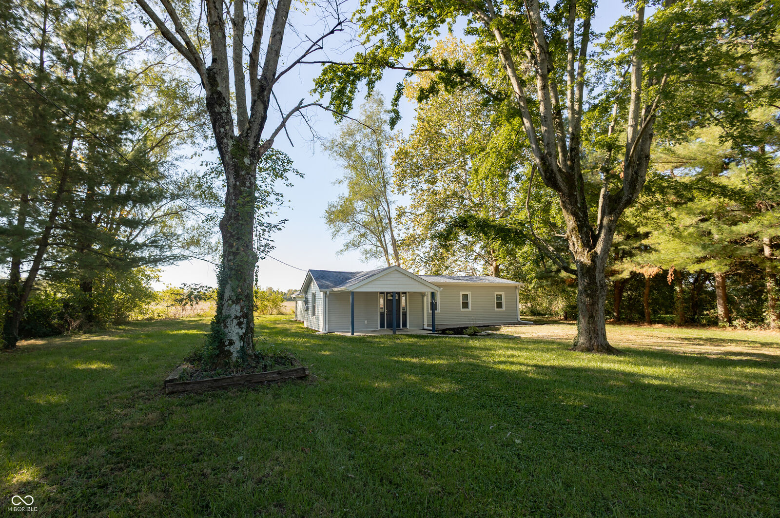 Property Photo: 141 Dawson Street IN 47201