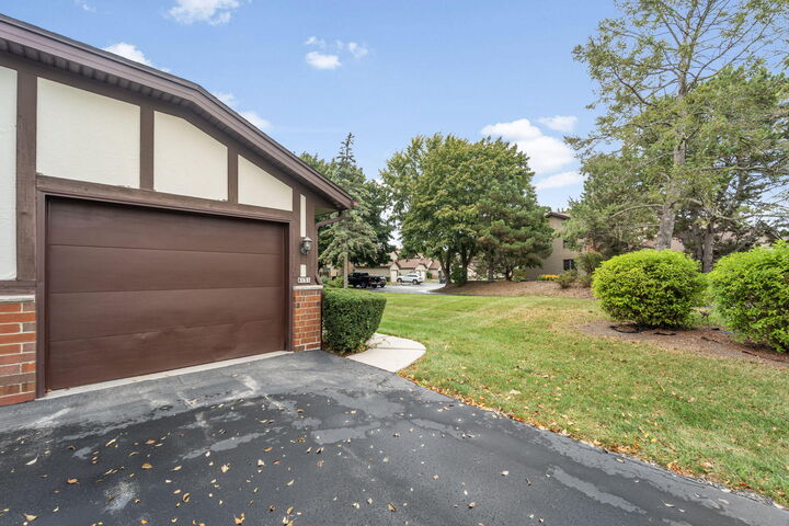 Property Photo: 8131 S Legend Dr D WI 53132