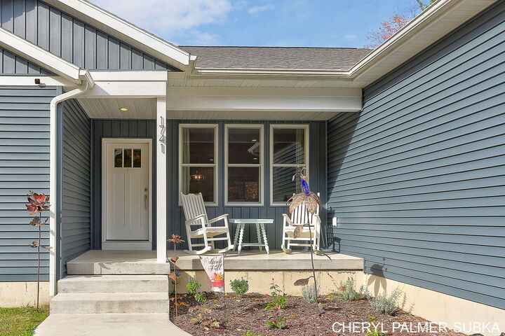 Property Photo: 1741 Hansen Street MI 49445