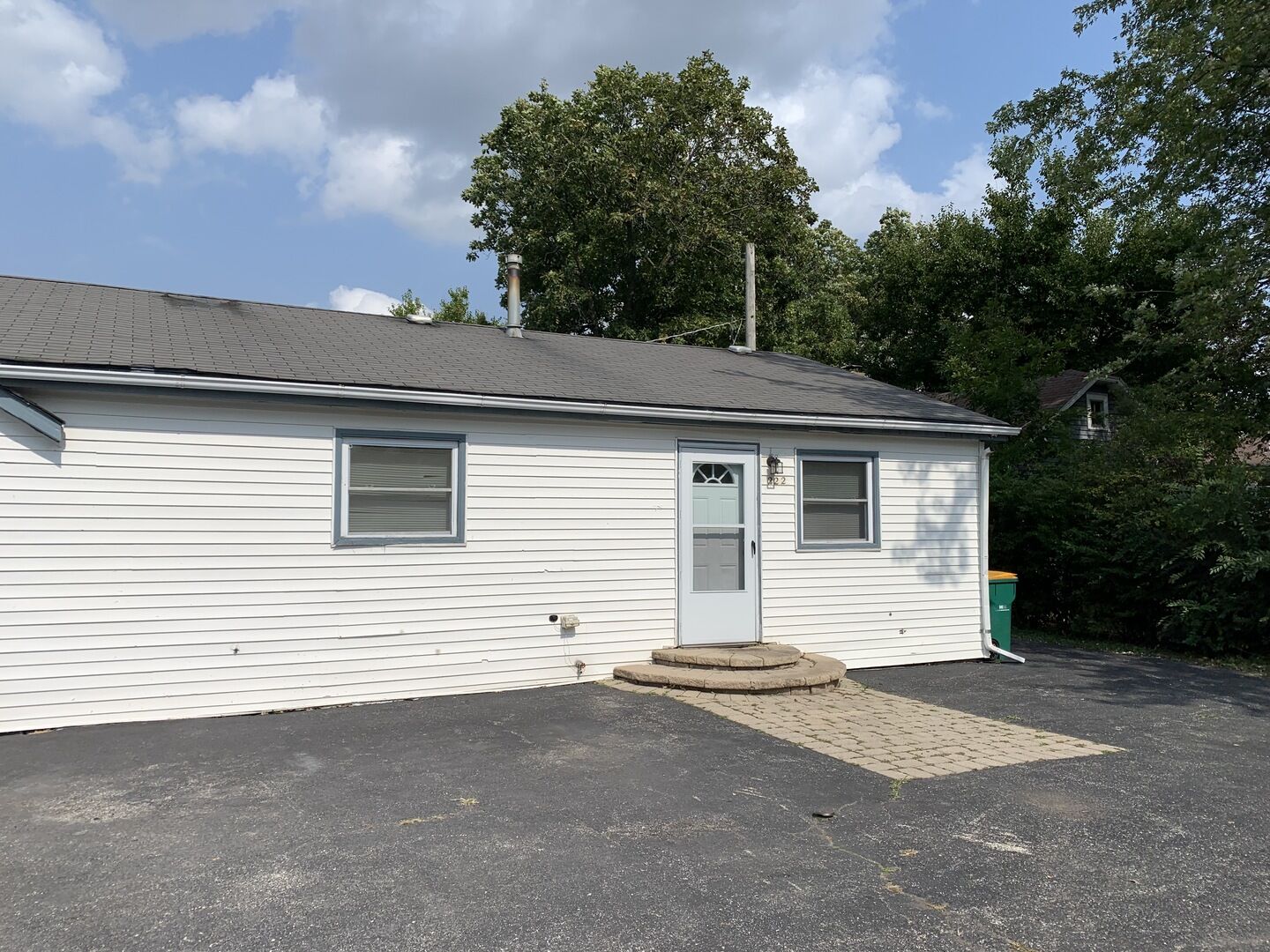 Property Photo: 222 W Park Road IL 60073