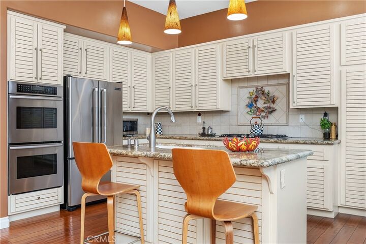 Property Photo: 323 Empire Landing CA 90803