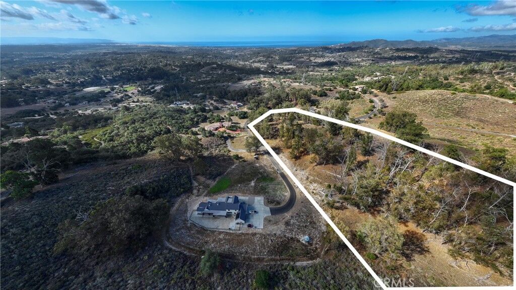 Property Photo: 1375 Sugar Bush Court CA 93420