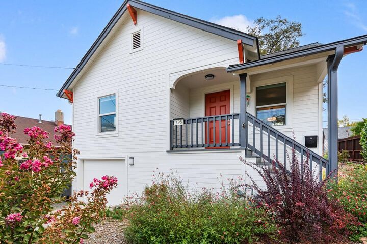 395 Clark Street  Grass Valley CA 95945 photo