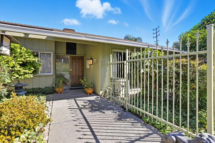 Property Photo: 761 Blackmer Circle CA 95825