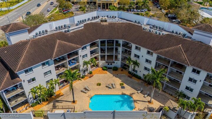 Property Photo: 1100 Pine Ridge Road FL 34108