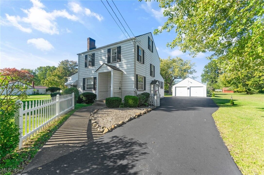 Property Photo:  1506 W Montrose Street  OH 44505 