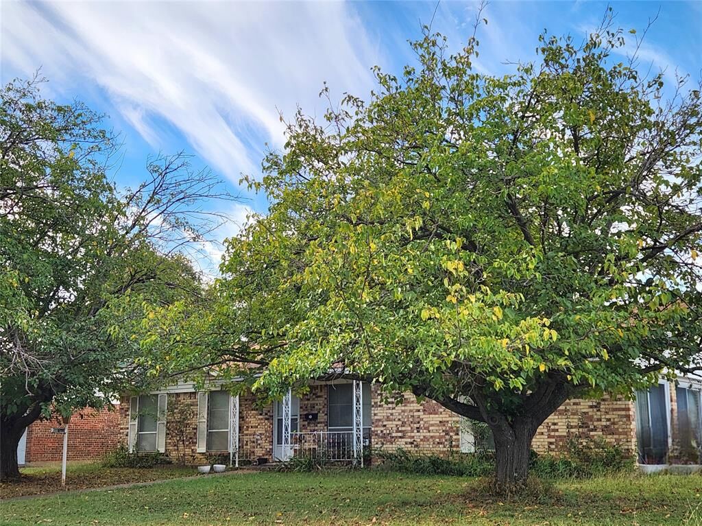 Photo de la propriété:  609 Douglas Street  TX 76028