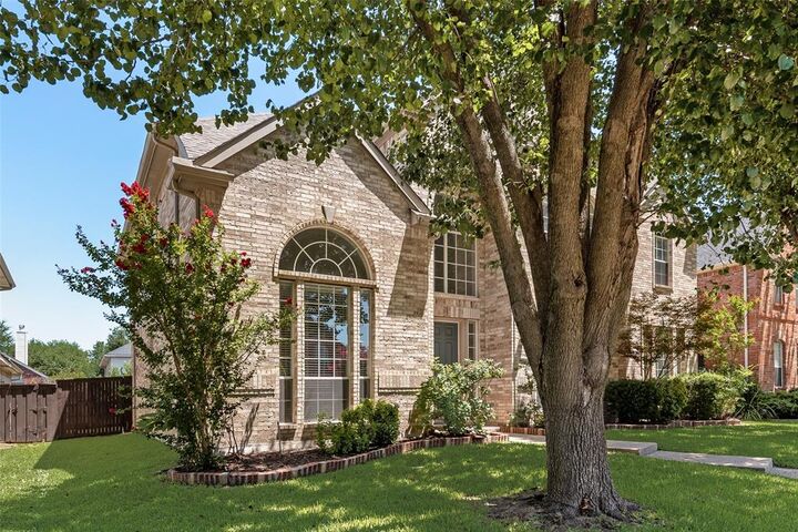 Property Photo:  1502 N Crossing Drive  TX 75013 