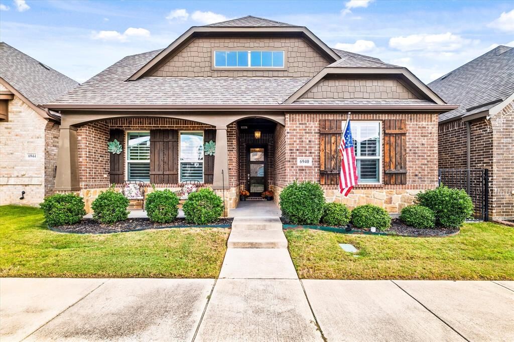 Photo de la propriété:  6940 Heather Lane  TX 76182 