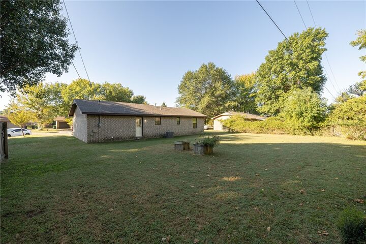 Property Photo:  124 E Pheasant Drive  AR 72730 