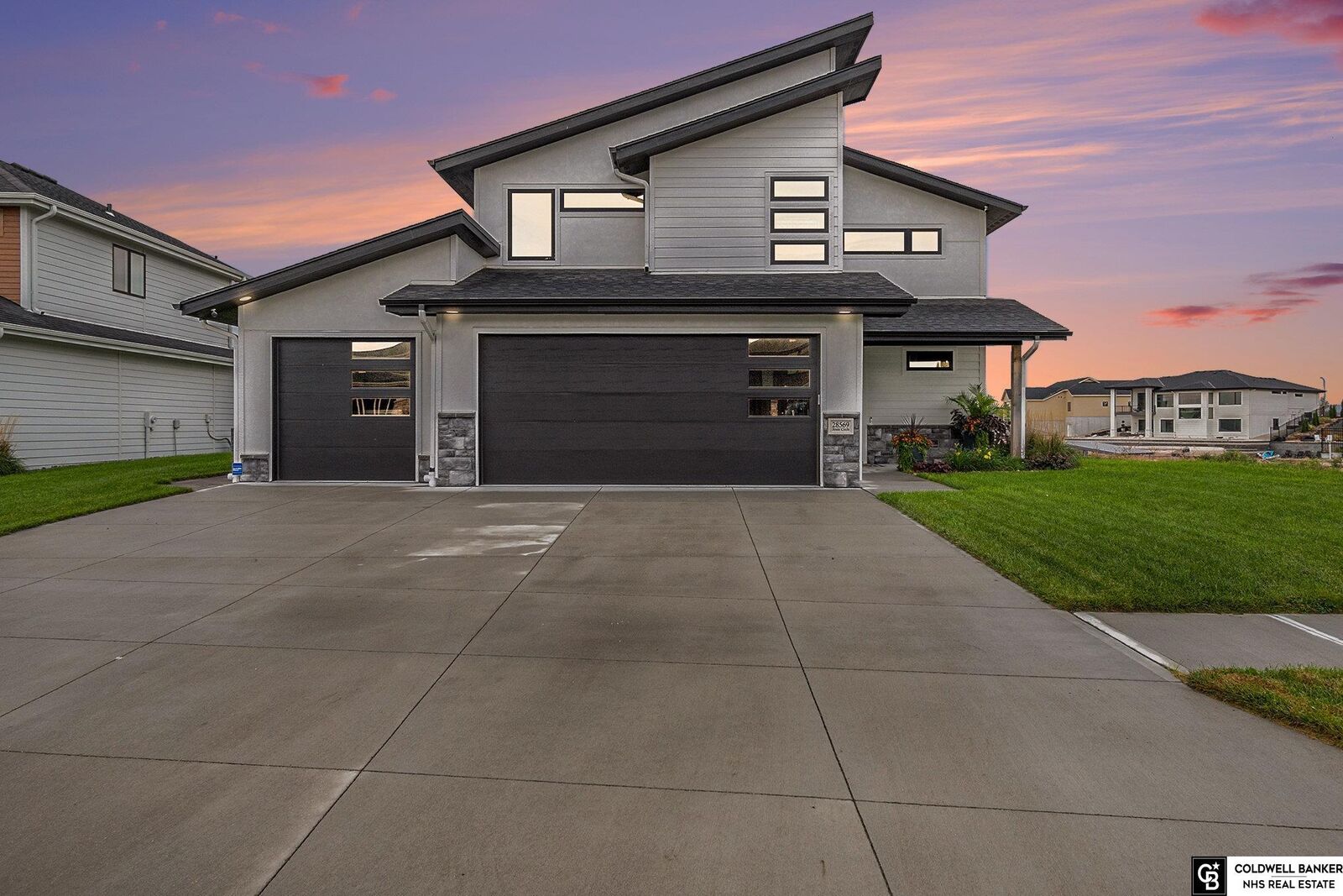 Property Photo:  28569 Jessie Circle  NE 68064