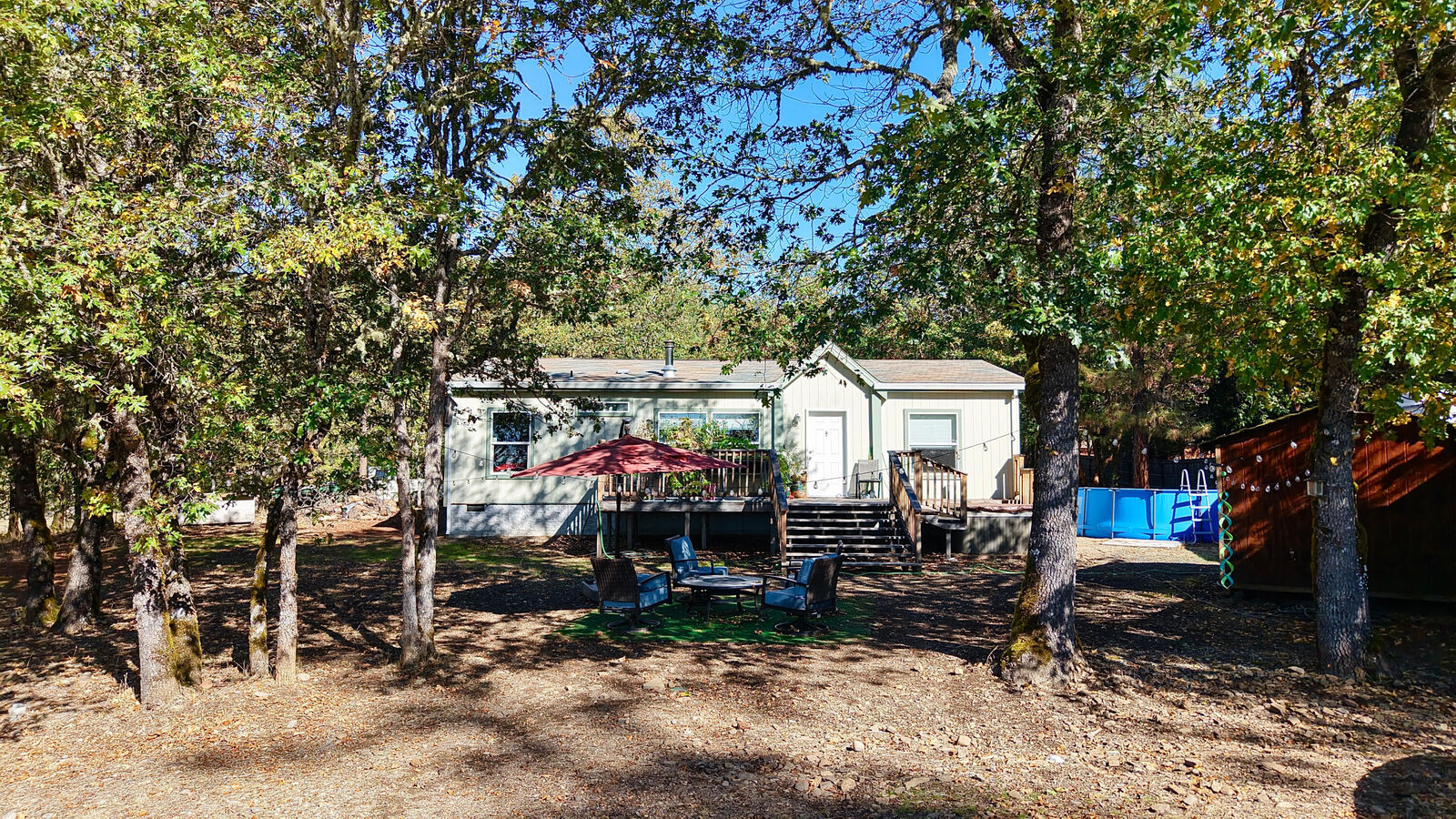 Property Photo: 171 River Heights Road OR 97541