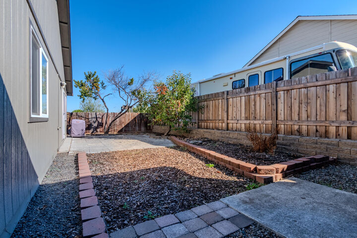 Property Photo: 7540 Rocio Drive OR 97503