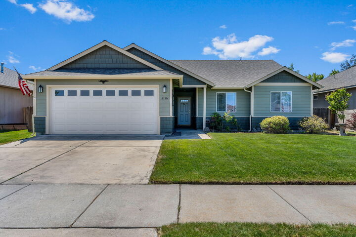 2116 NW Elm Avenue  Redmond OR 97756 photo