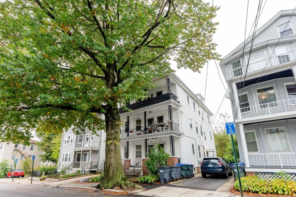 Property Photo:  39 Richter St  RI 02908 