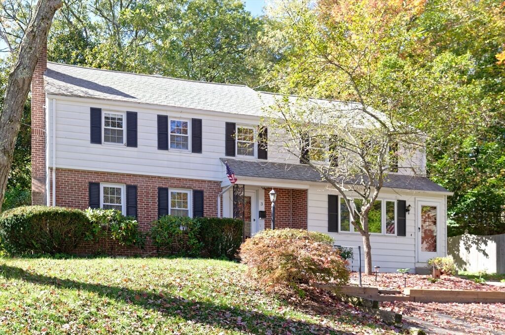 Property Photo: 3 Lancaster St MA 01501