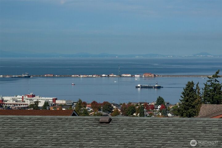 Property Photo: 1345 E Lauridsen Boulevard WA 98362