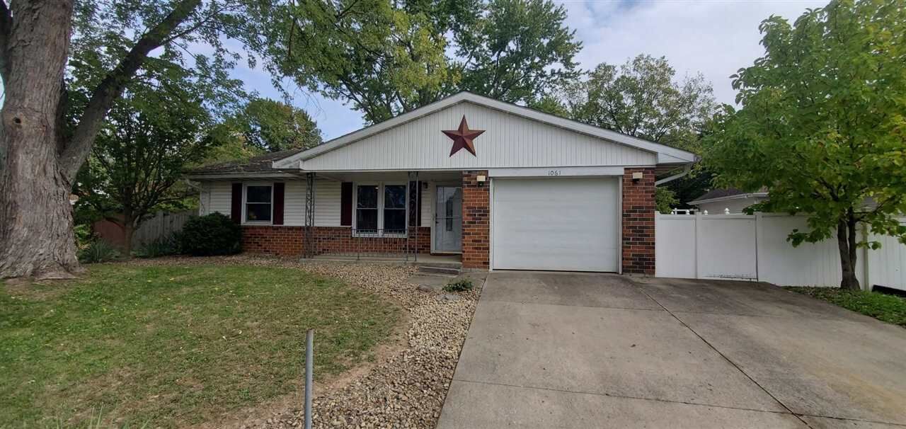 Property Photo:  1061 SW 5th Street  IN 47374