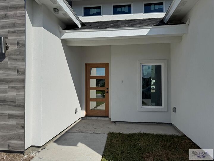 Property Photo: 18023 Redwood St TX 78552