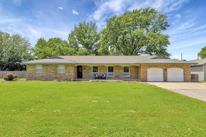Property Photo: 5575 N Sedgwick KS 67204