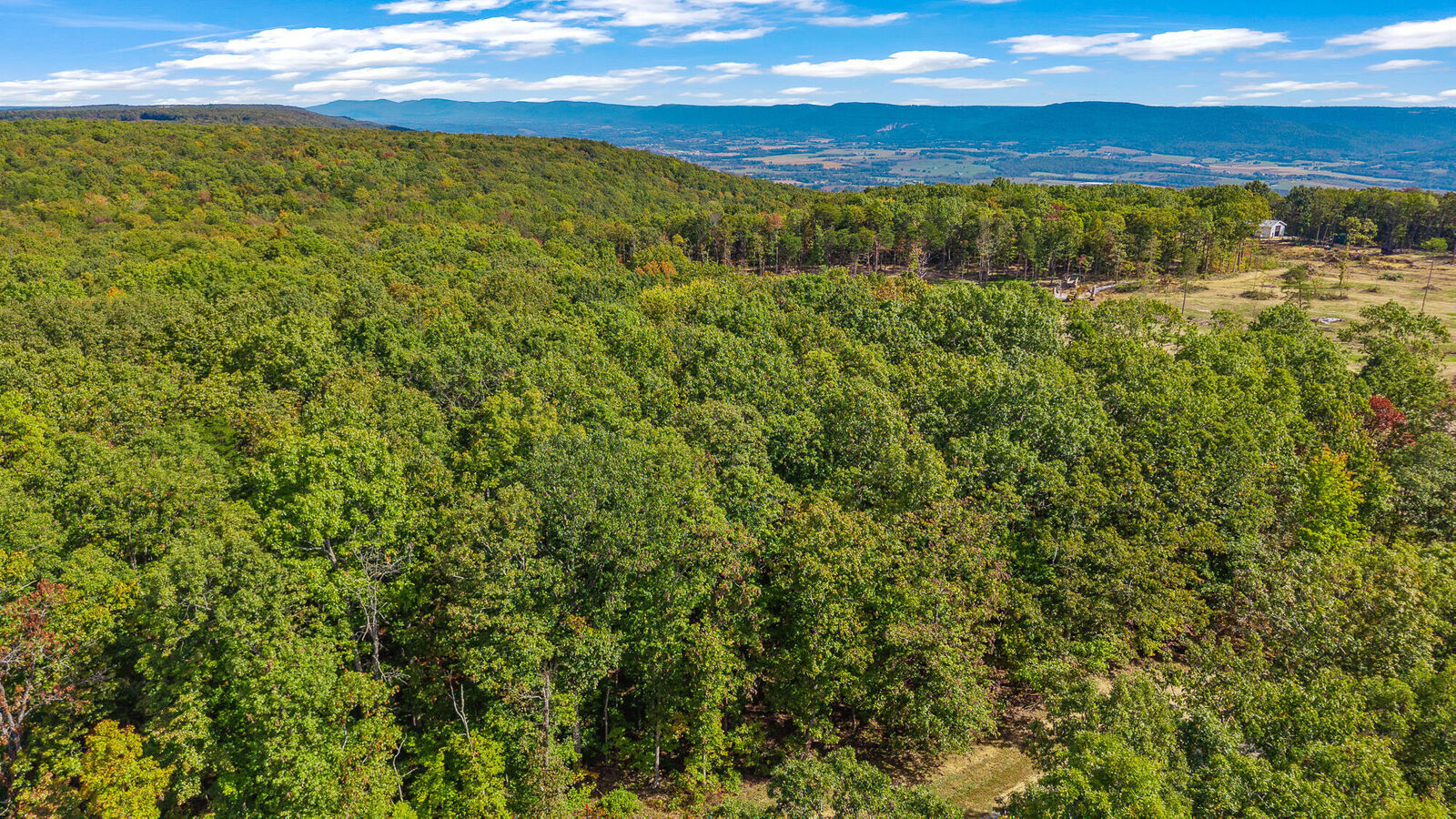 Property Photo: 405 E Bluff Road TN 37367