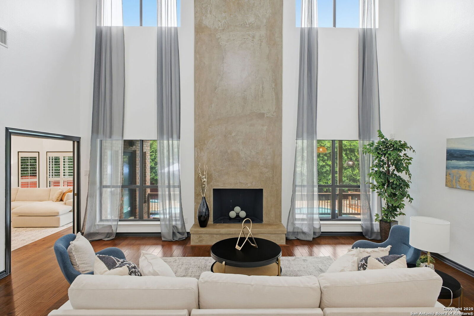 Property Photo:  15662 Robin Ridge  TX 78248 