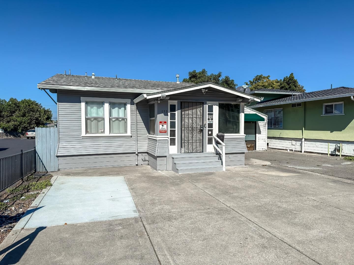Property Photo: 558 A Street CA 94541
