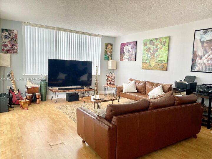 Property Photo: 2750 NE 183rd St 2308 FL 33160
