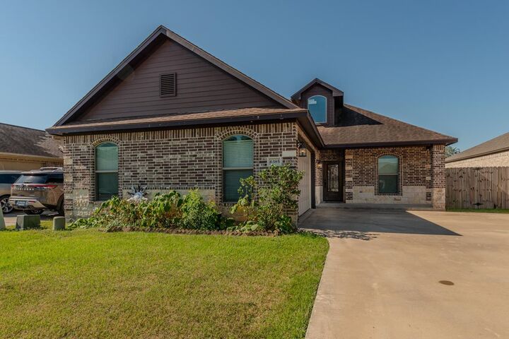 Property Photo:  6385 Highpoint Ave.  TX 77708