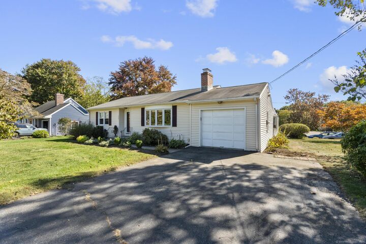 Property Photo: 1487 Naugatuck Avenue CT 06461