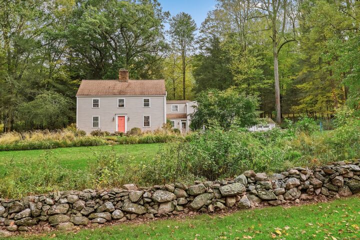 29 Old Stage Coach Road  Weston CT 06883 photo