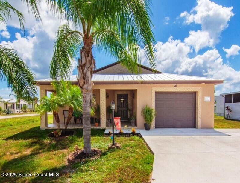 Property Photo: 16 Alhambra S FL 34952