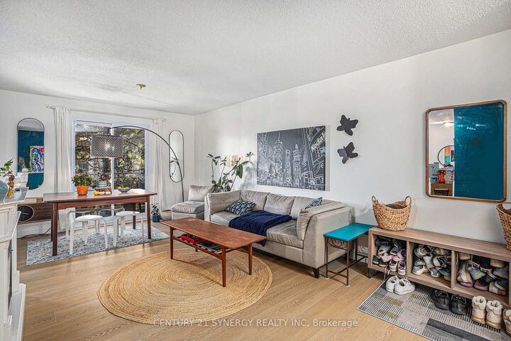 Photo de la propriété: 270 Brittany Drive 204 ON K1K 4M3