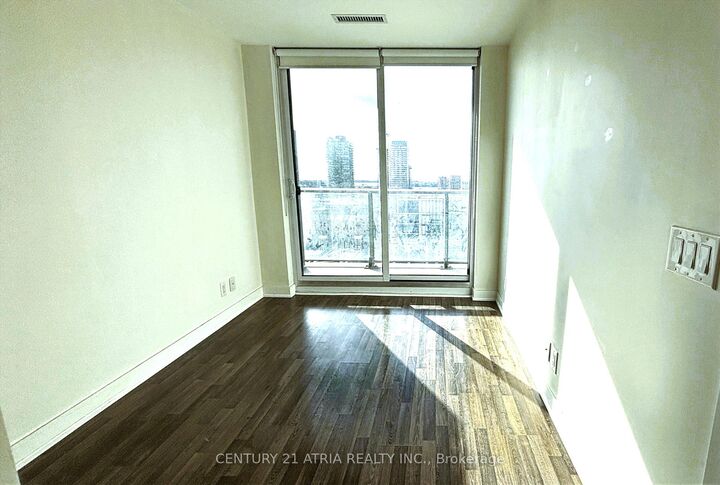 Photo de la propriété: 120 Parliament Street 1709 ON M5A 0N6
