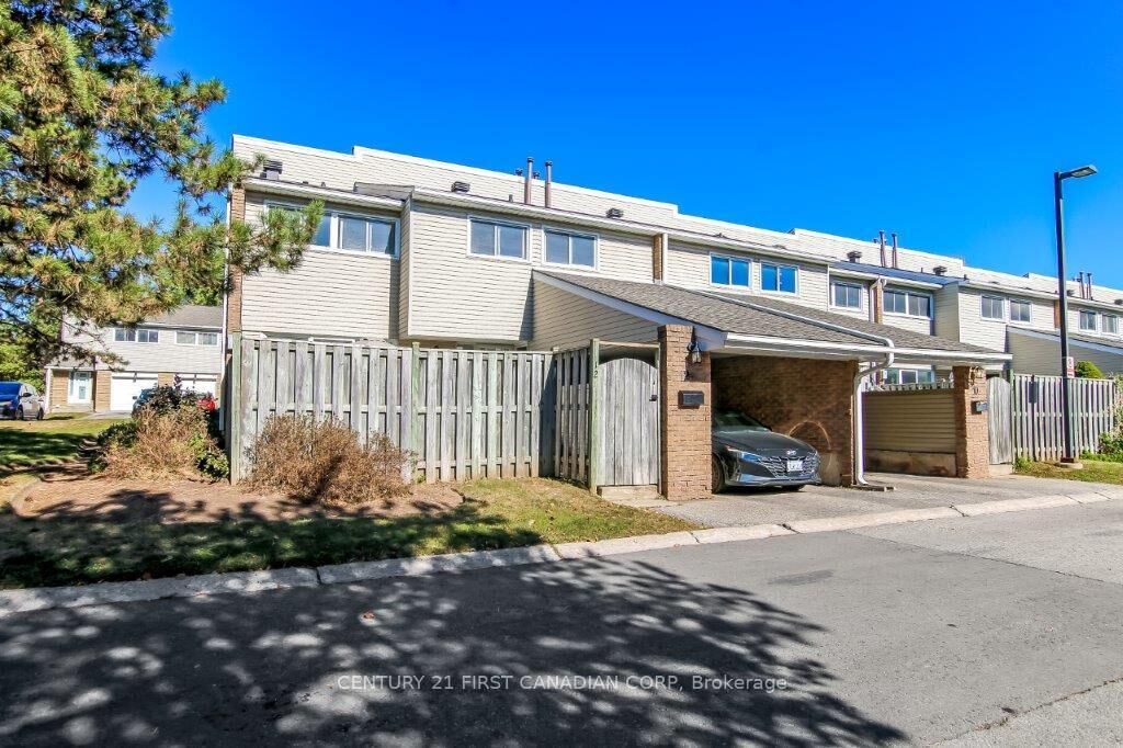 Property Photo: 590 Millbank Drive 12 ON N6E 2H2
