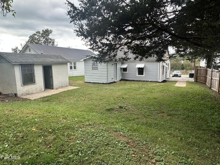 Property Photo: 1127 Forest Street TN 37743