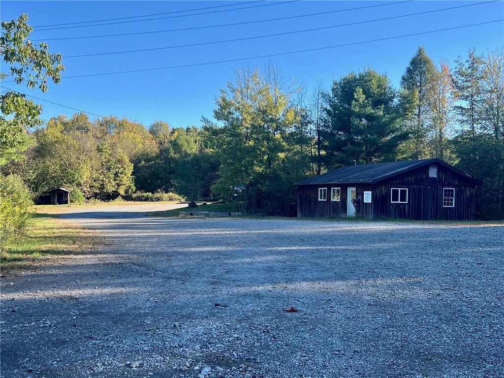 Property Photo:  523 Farren Surrena Road  PA 16038