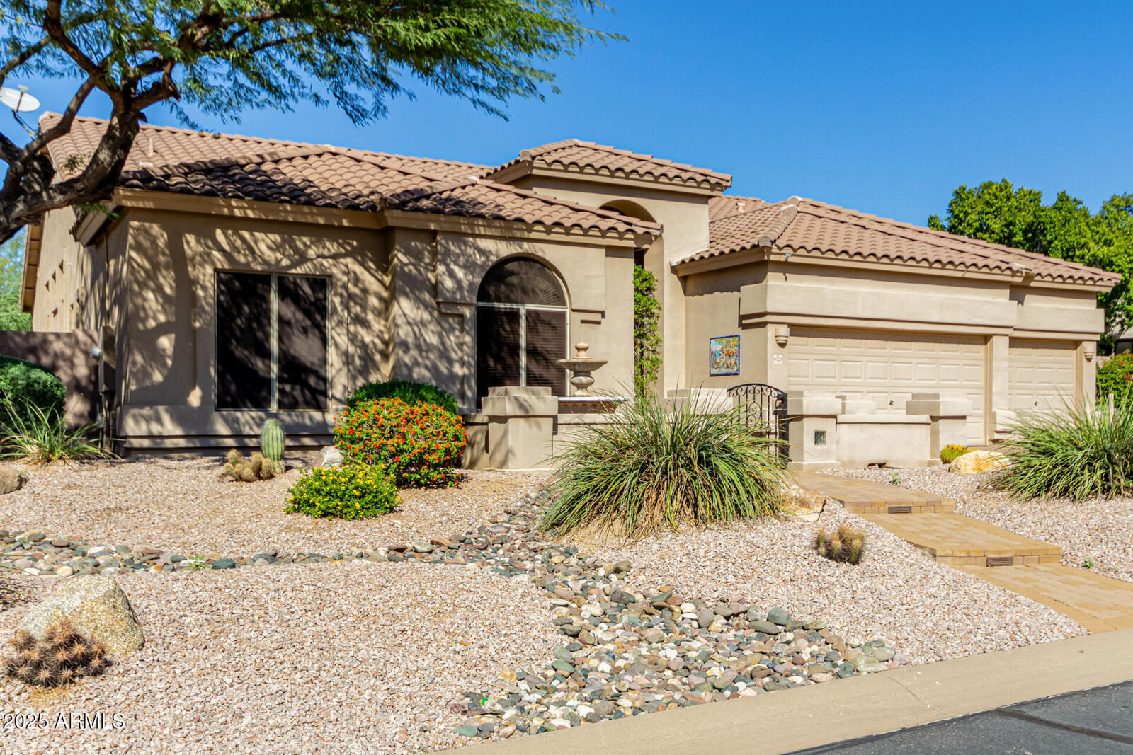 Property Photo:  6928 E Trailridge Circle  AZ 85207 