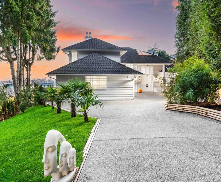 Property Photo: 816 Anderson Crescent BC V7T 1S7