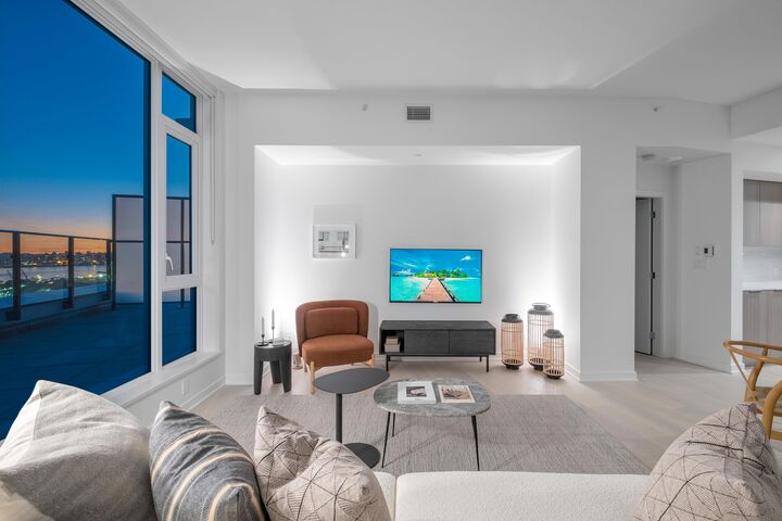 Property Photo: 1401 Hunter Street 2602 BC V7J 0E2