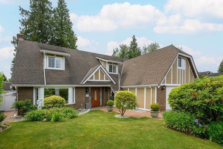 Property Photo:  5072 2A Avenue  BC V4M 3N5 