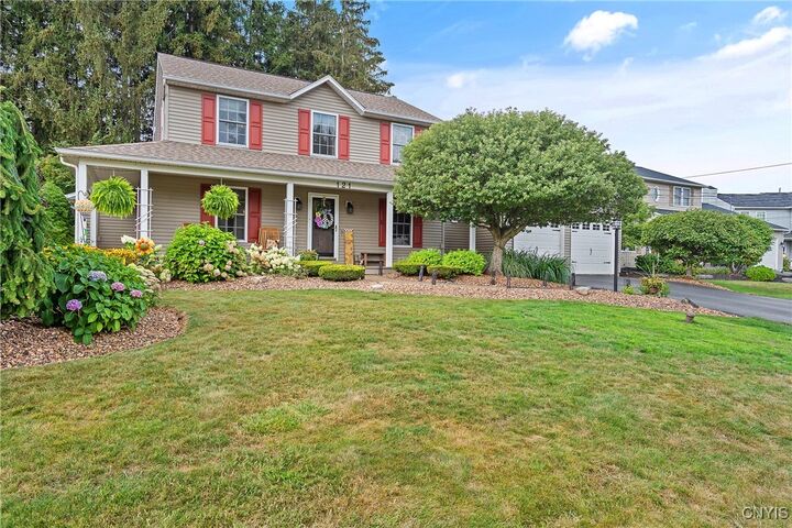 Property Photo:  121 Nicks Way  NY 13209