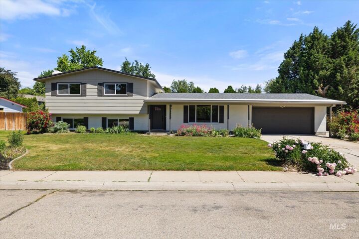 Property Photo: 8320 W Wyndham Lane ID 83704