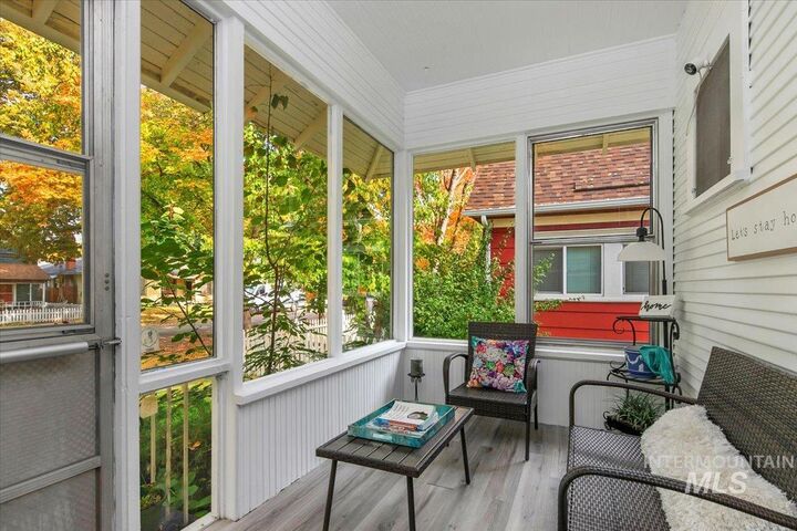 Property Photo: 427 W Thatcher St ID 83702