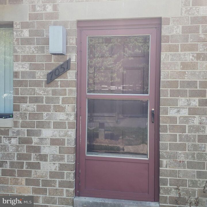 7051 Knighthood Lane  Columbia MD 21045 photo